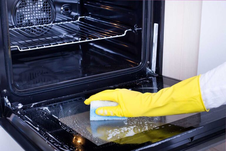 Cleaning photo from Adobe Stock